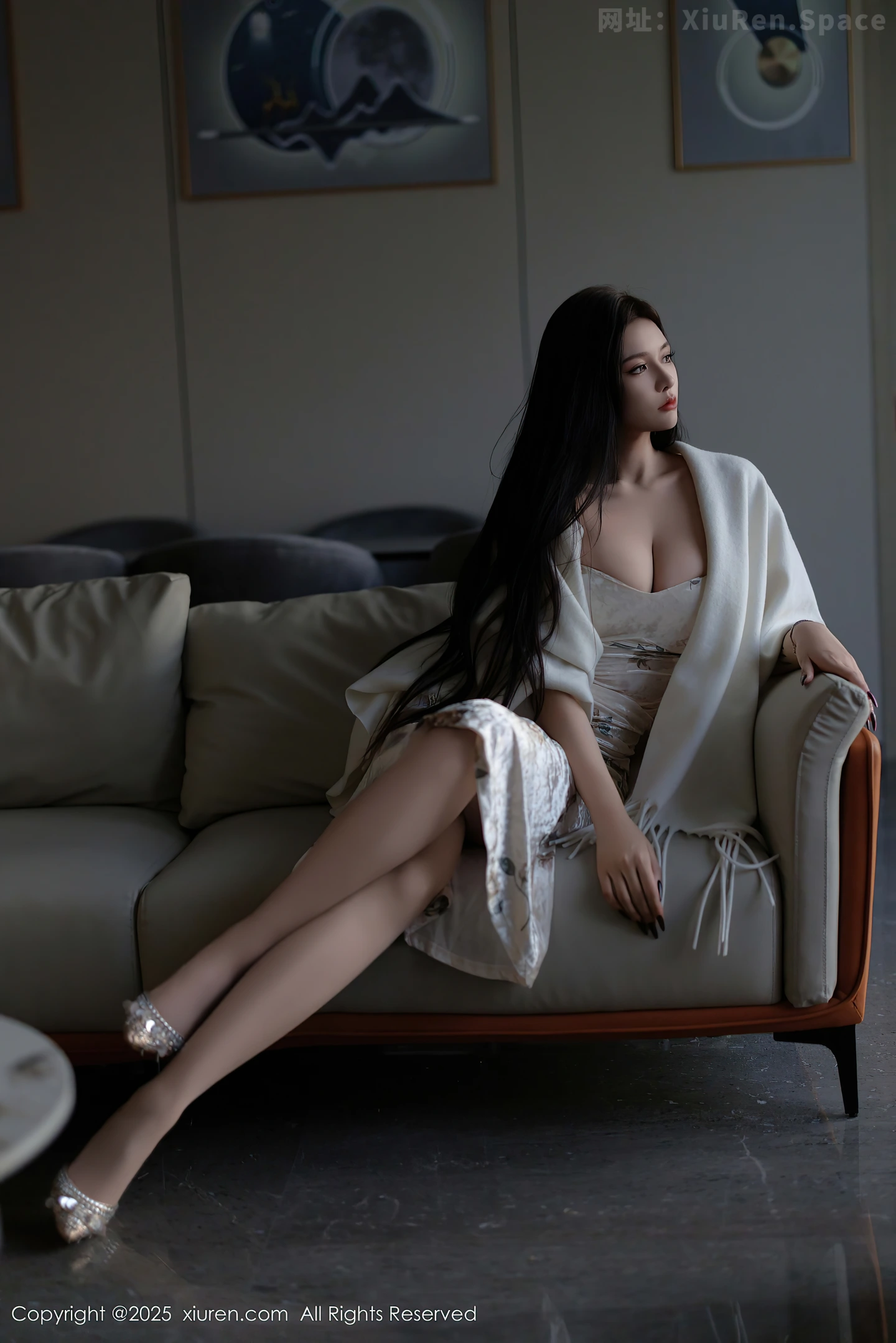 图片[3]-[XiuRen秀人网] VOL.9899 模特娜比脱连衣短裙露性感蓝色内衣配超薄肉丝秀凹凸身材诱惑写真81P-秀人网官方网站